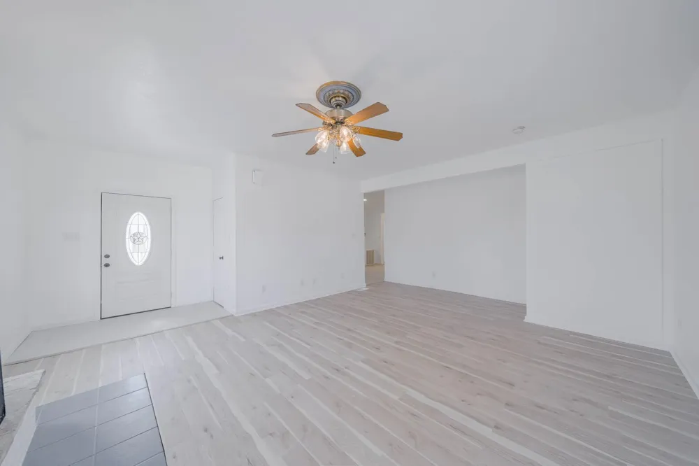 3620 Avenue J Santa Fe, TX 77510