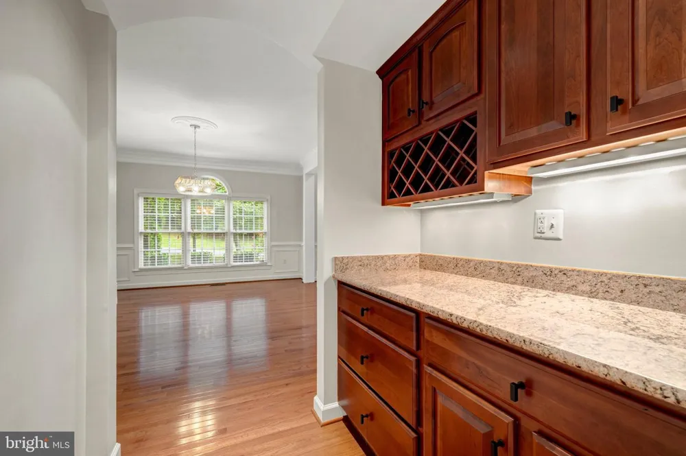 10037 ESTEPPE DRIVE Manassas, VA 20111