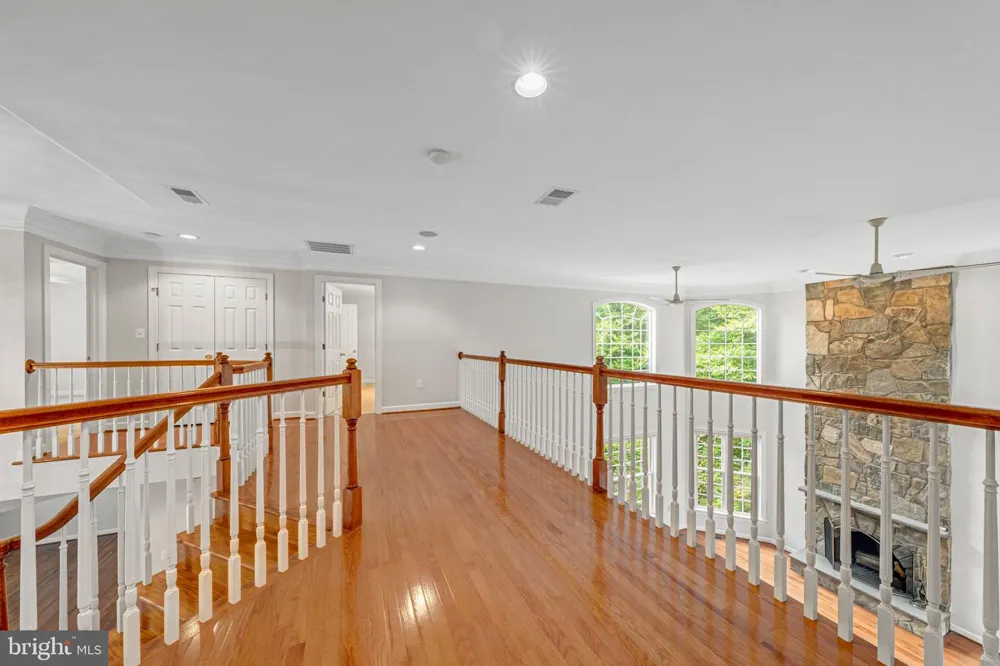 10037 ESTEPPE DRIVE Manassas, VA 20111