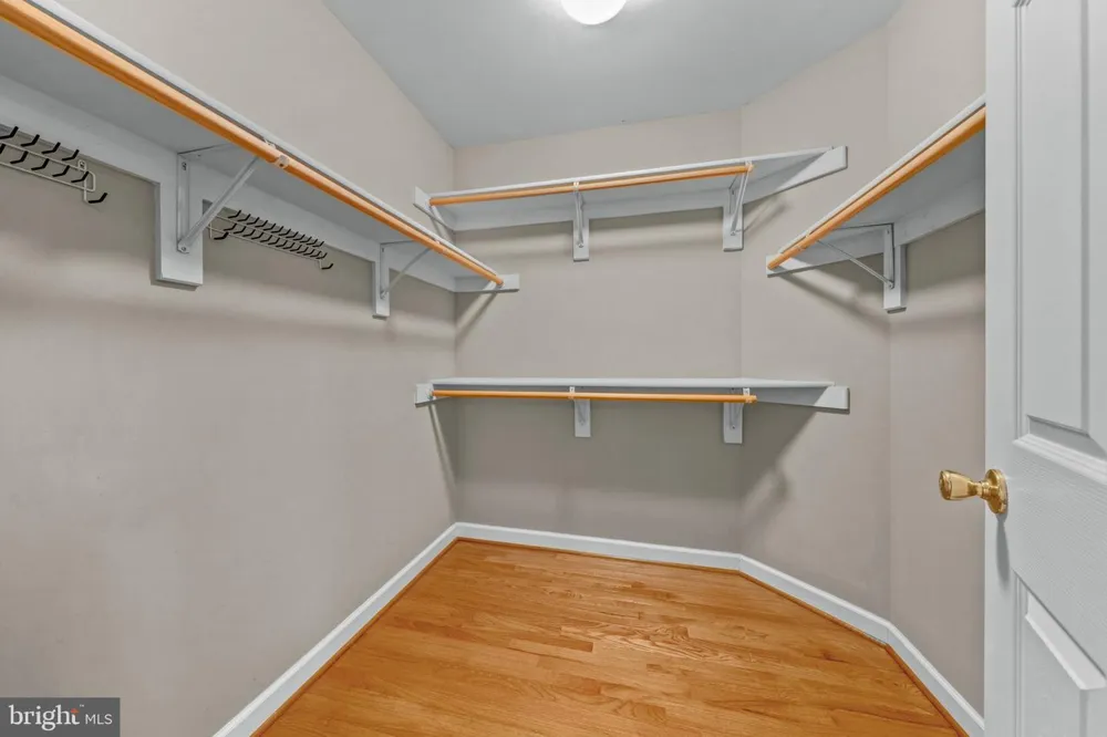 10037 ESTEPPE DRIVE Manassas, VA 20111