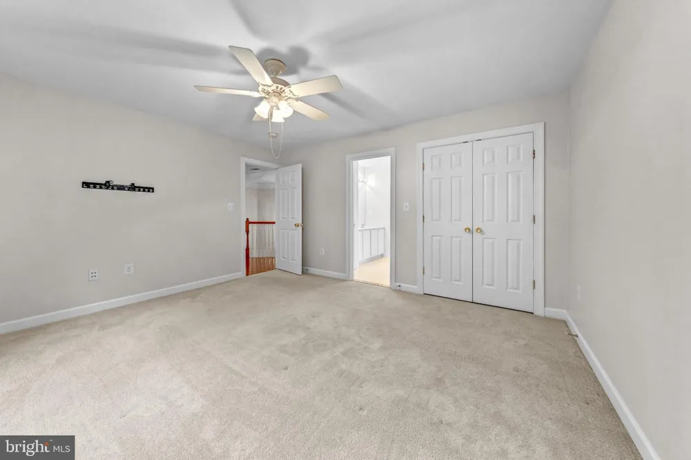10037 ESTEPPE DRIVE Manassas, VA 20111
