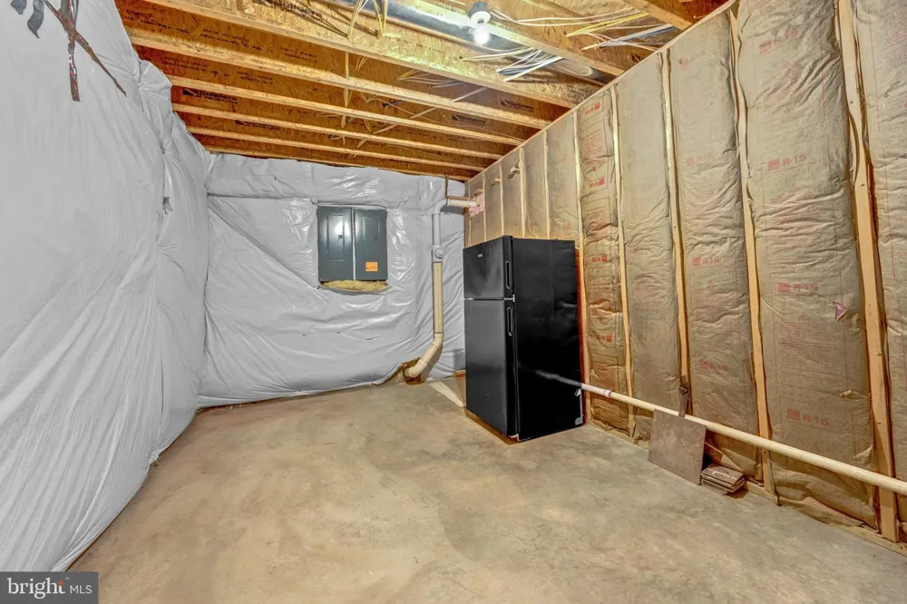 10037 ESTEPPE DRIVE Manassas, VA 20111