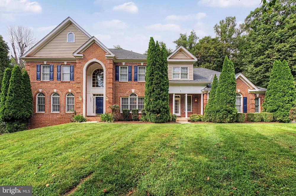10037 ESTEPPE DRIVE Manassas, VA 20111