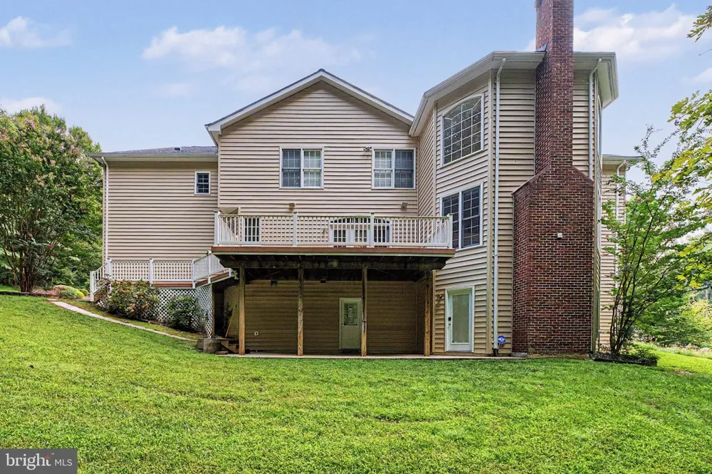 10037 ESTEPPE DRIVE Manassas, VA 20111