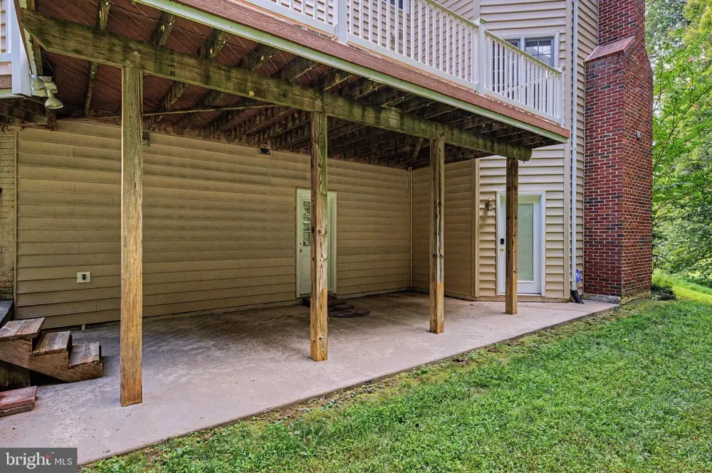 10037 ESTEPPE DRIVE Manassas, VA 20111
