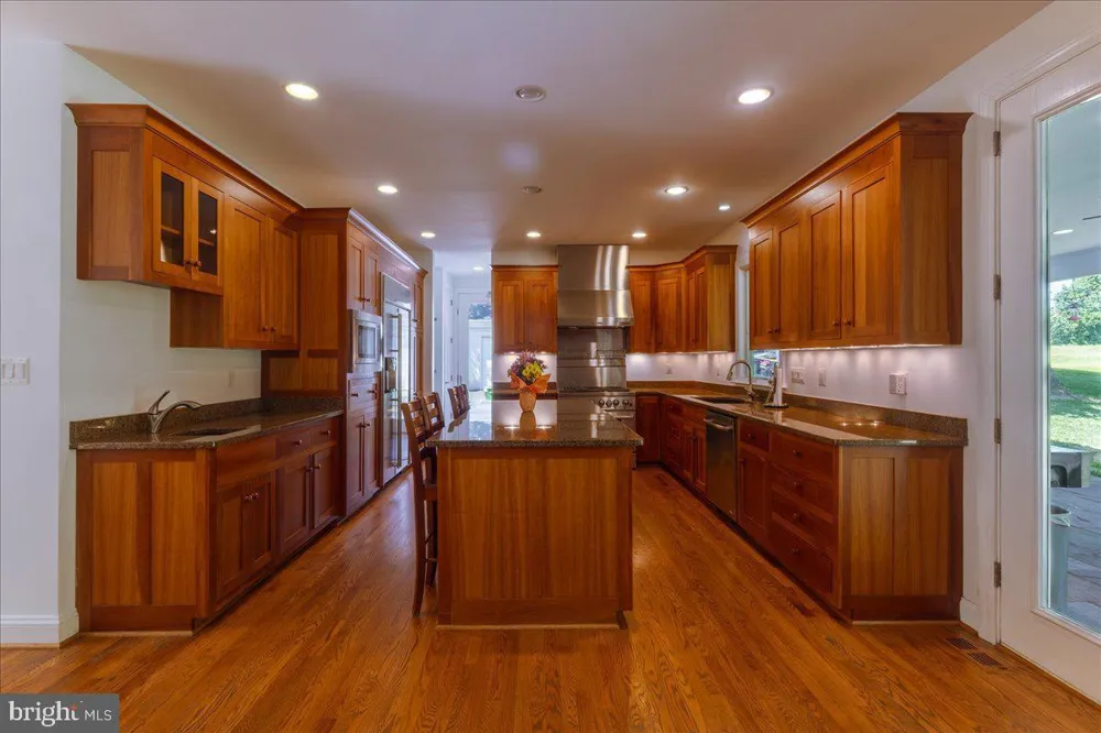 5202 CHASE LANE Midland, VA 22728
