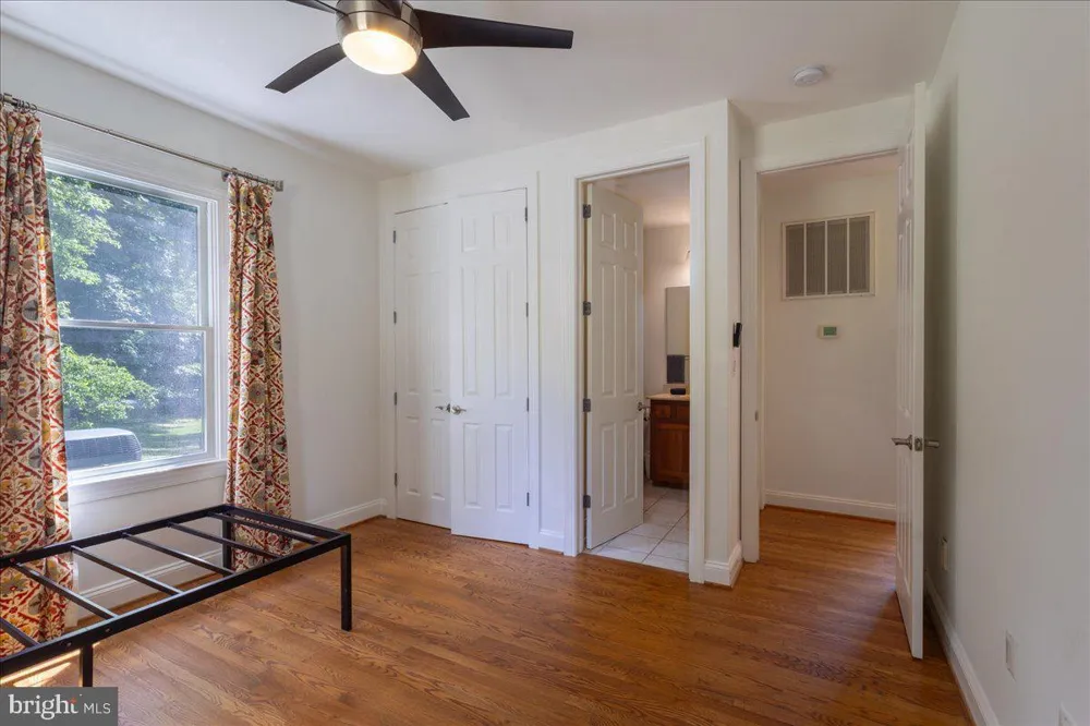 5202 CHASE LANE Midland, VA 22728