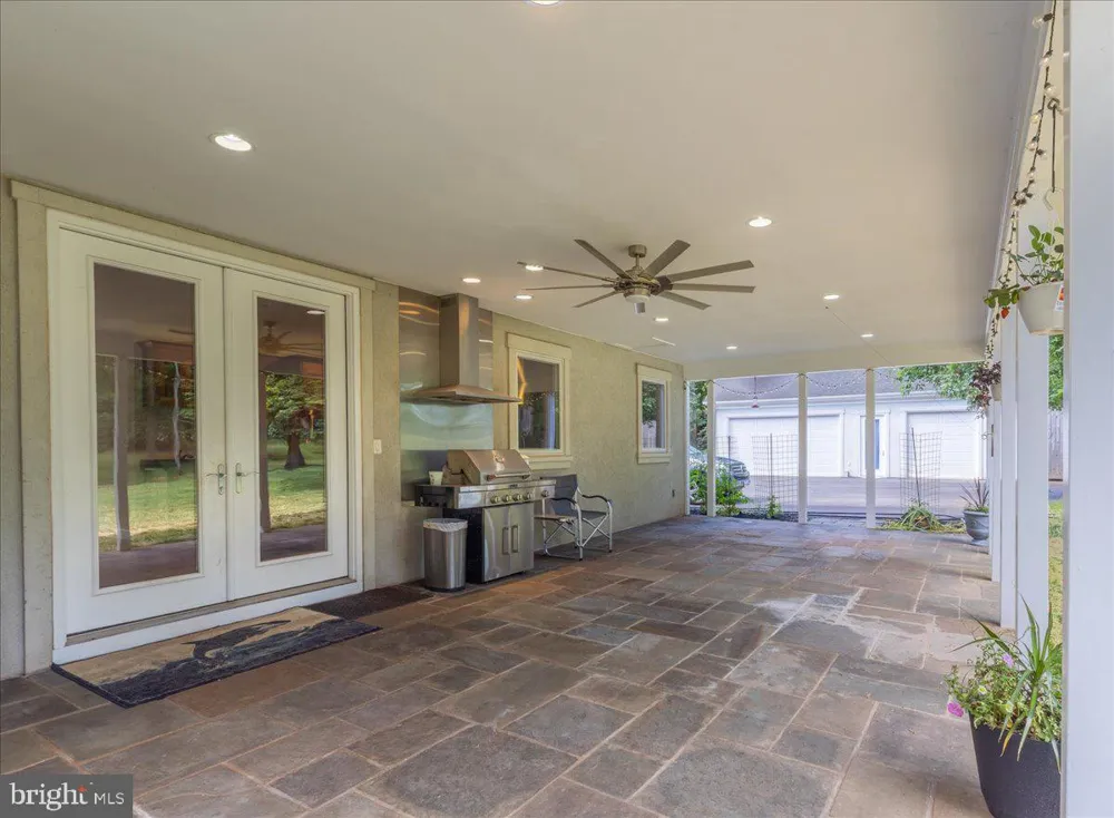 5202 CHASE LANE Midland, VA 22728
