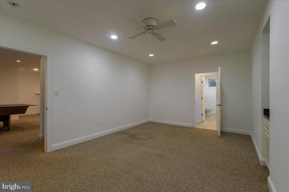 5202 CHASE LANE Midland, VA 22728