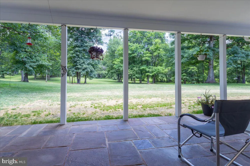 5202 CHASE LANE Midland, VA 22728