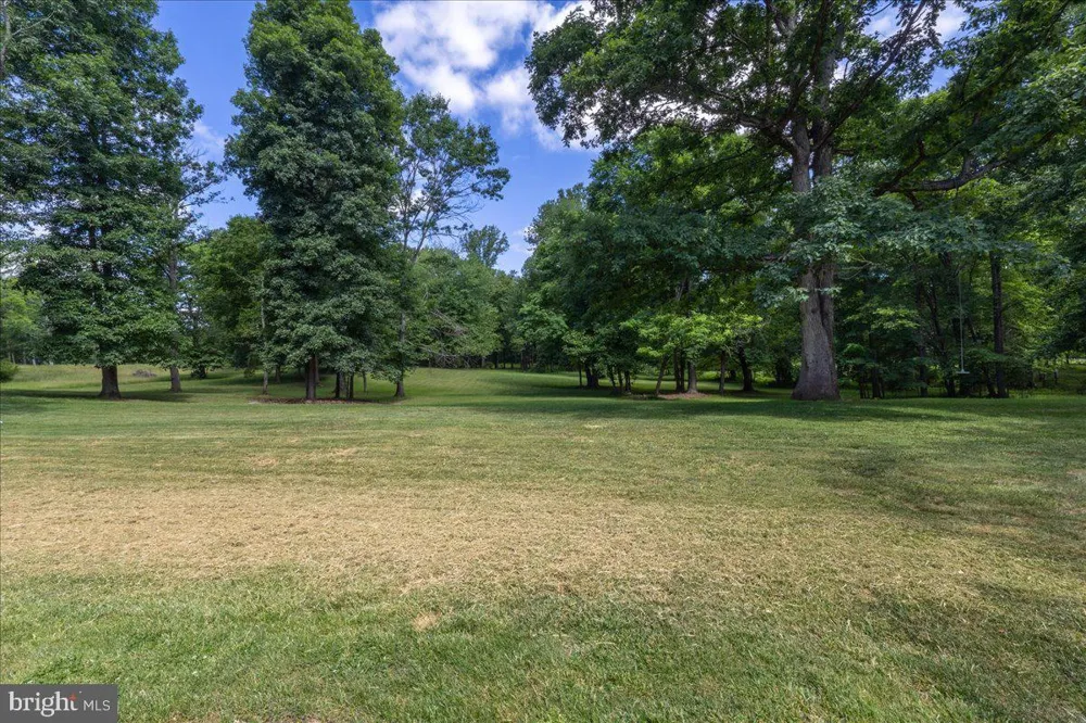 5202 CHASE LANE Midland, VA 22728