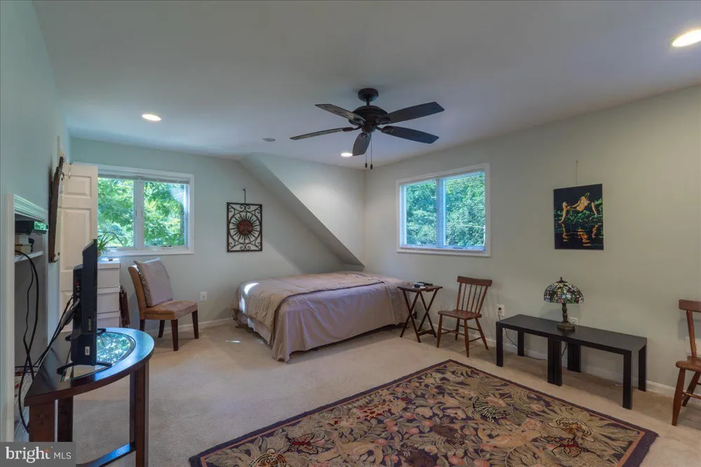 5202 CHASE LANE Midland, VA 22728