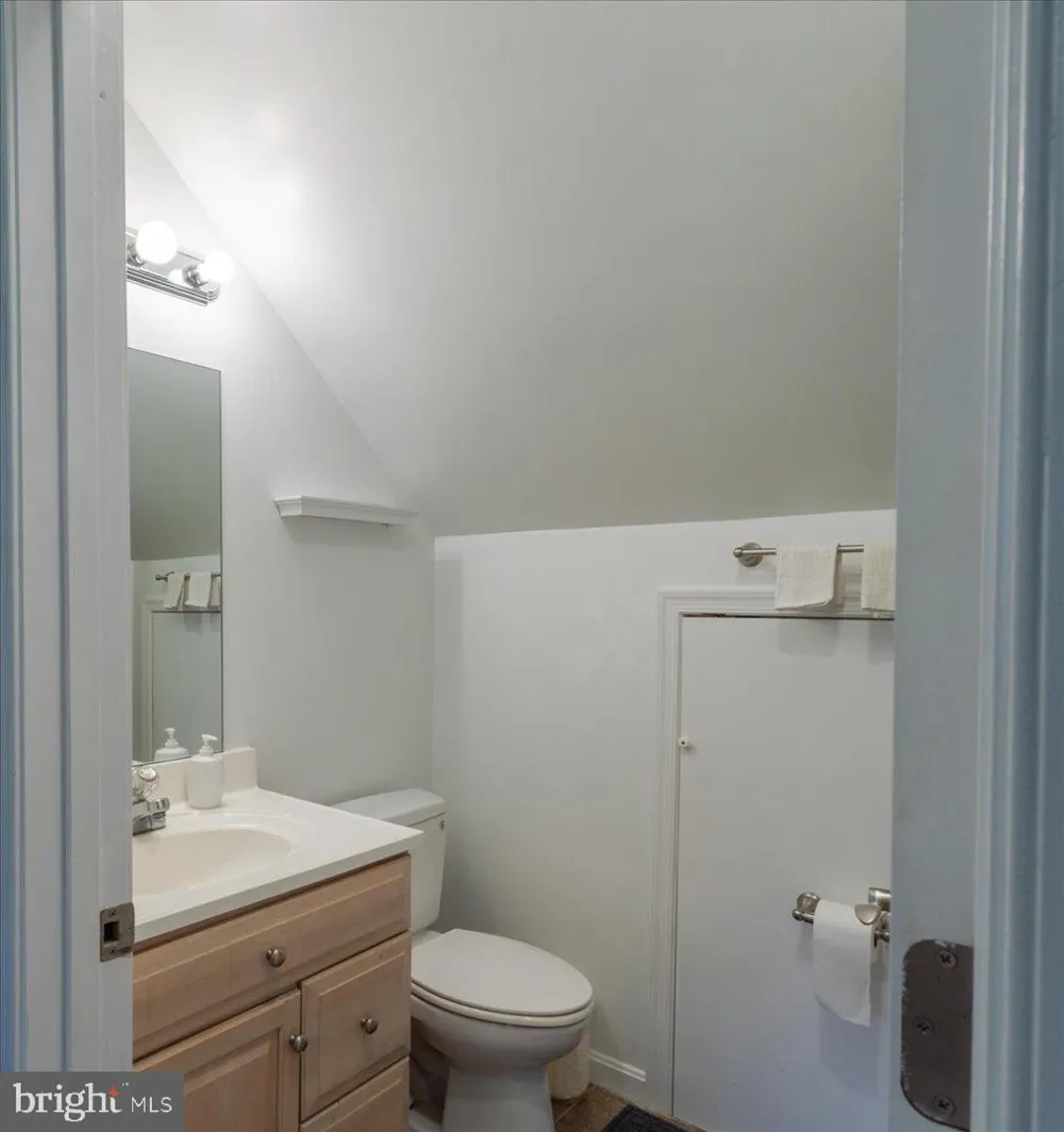 5202 CHASE LANE Midland, VA 22728