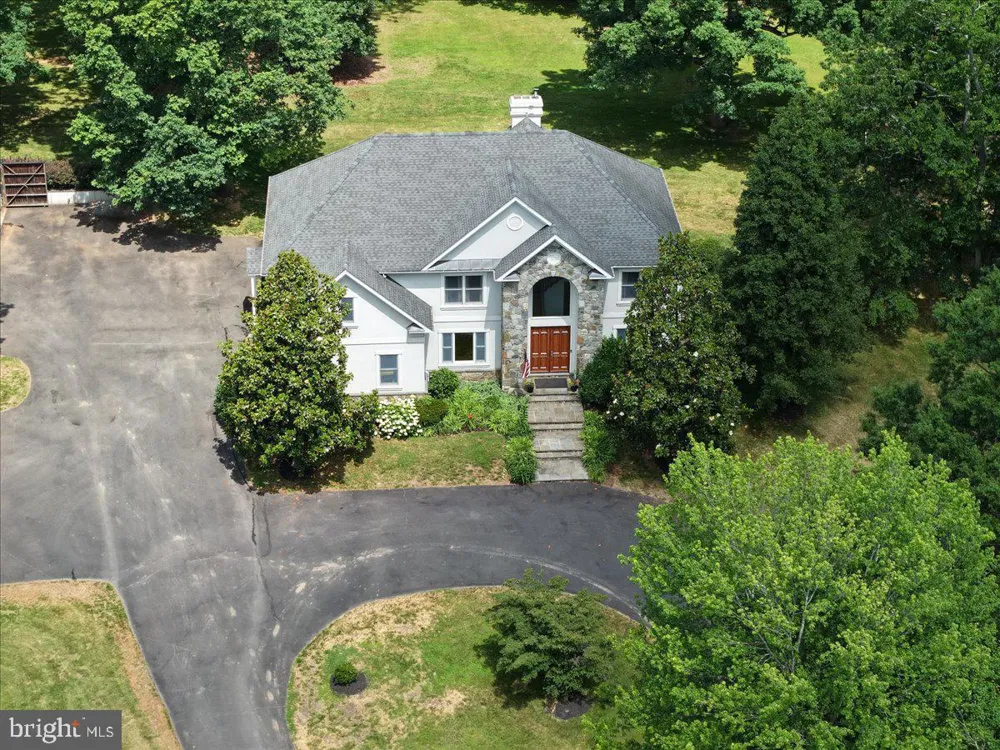 5202 CHASE LANE Midland, VA 22728