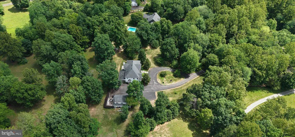 5202 CHASE LANE Midland, VA 22728