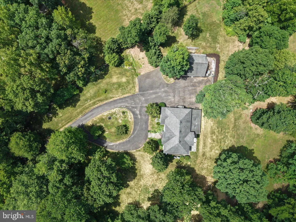5202 CHASE LANE Midland, VA 22728