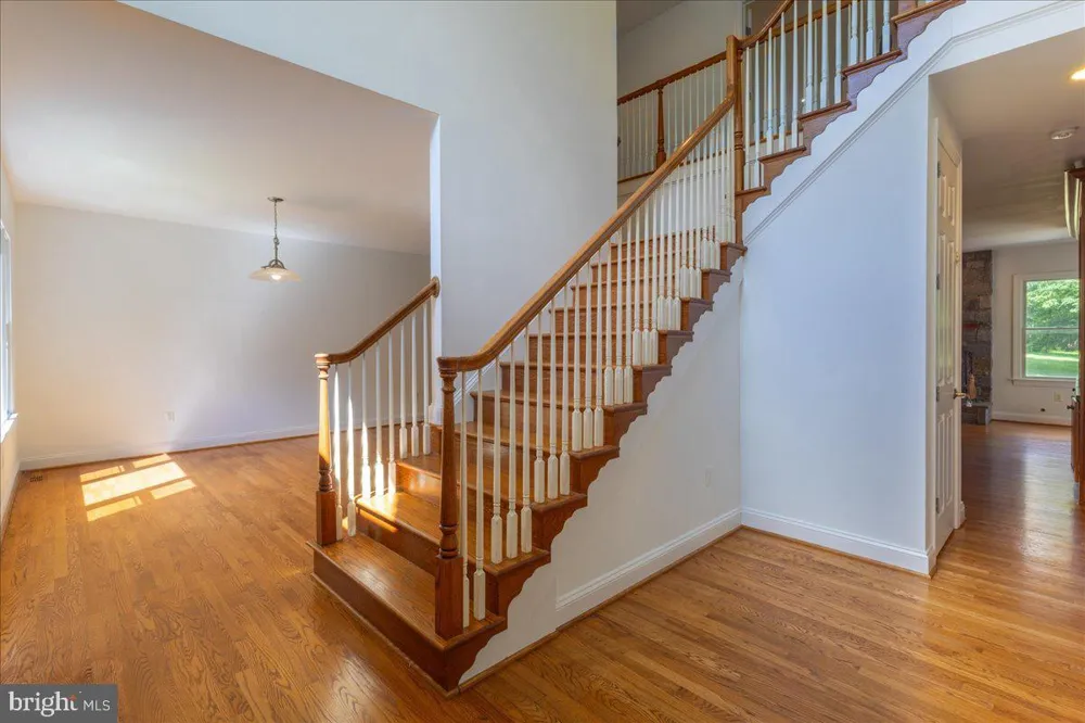 5202 CHASE LANE Midland, VA 22728