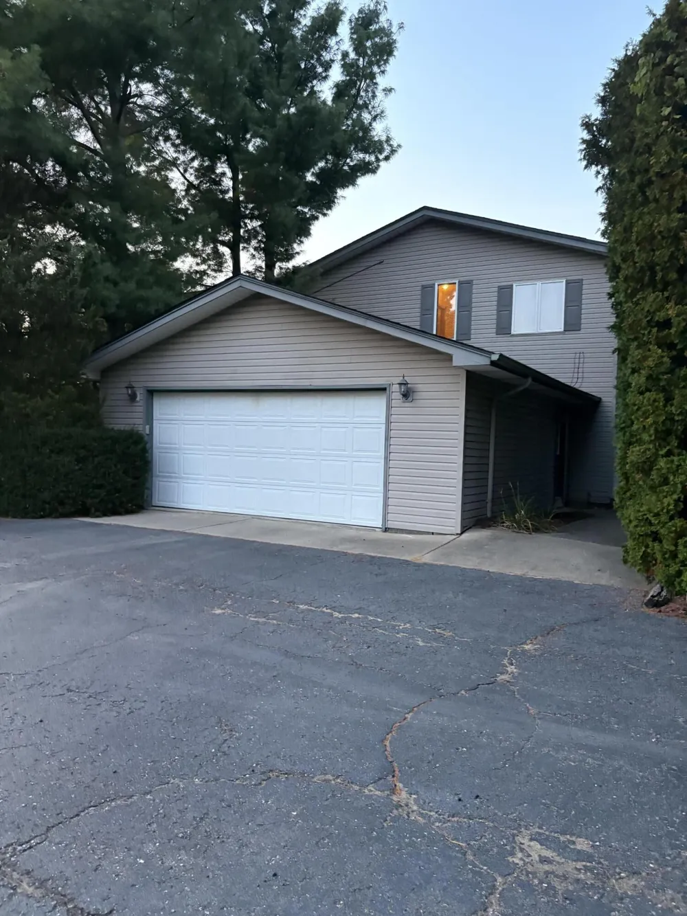 7107 La Paloma Lane Ypsilanti, MI 48197