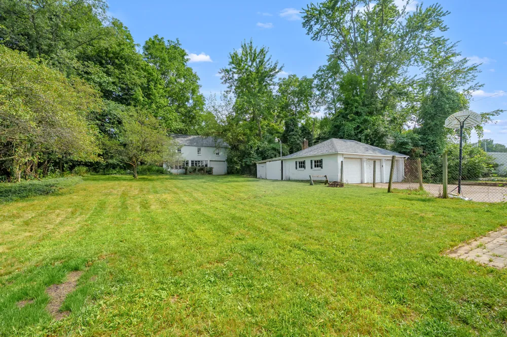 5048 Riverview Drive Cooper Charter Township, MI 49004