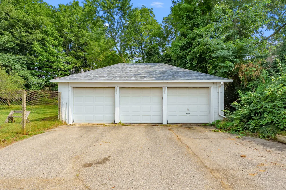5048 Riverview Drive Cooper Charter Township, MI 49004