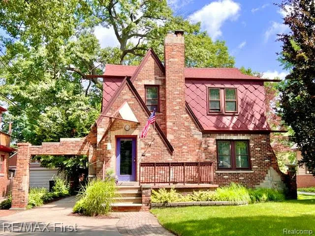774 W Oakridge Street Ferndale City, MI 48220