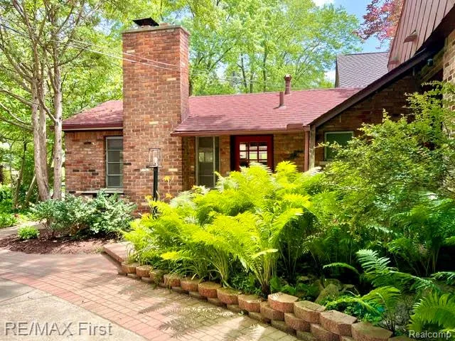 774 W Oakridge Street Ferndale City, MI 48220