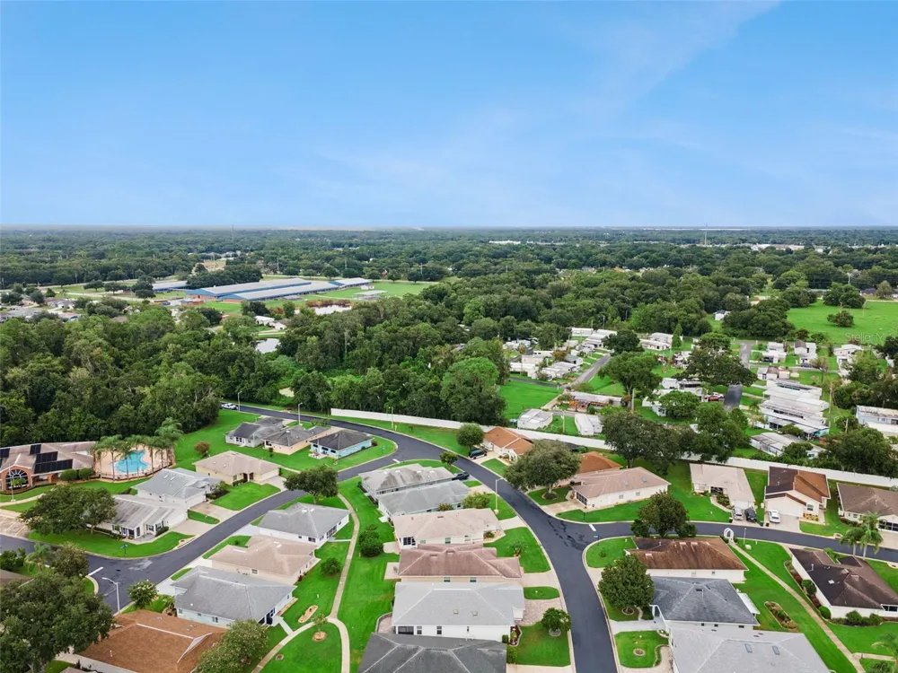 6276 SILVER LAKES DRIVE E Lakeland, FL 33810