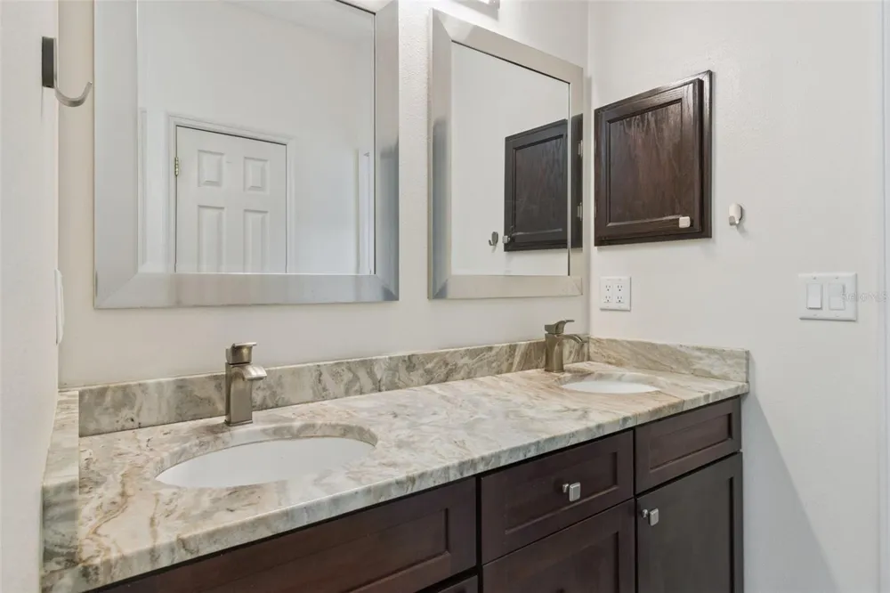 6276 SILVER LAKES DRIVE E Lakeland, FL 33810