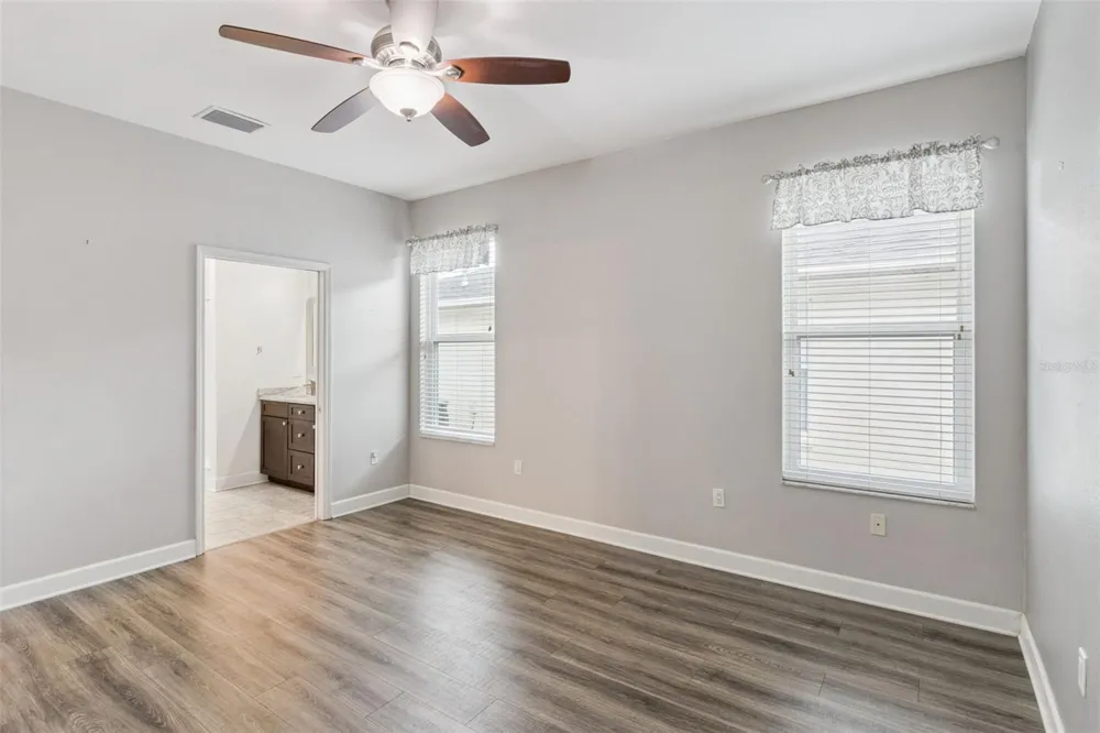 6276 SILVER LAKES DRIVE E Lakeland, FL 33810