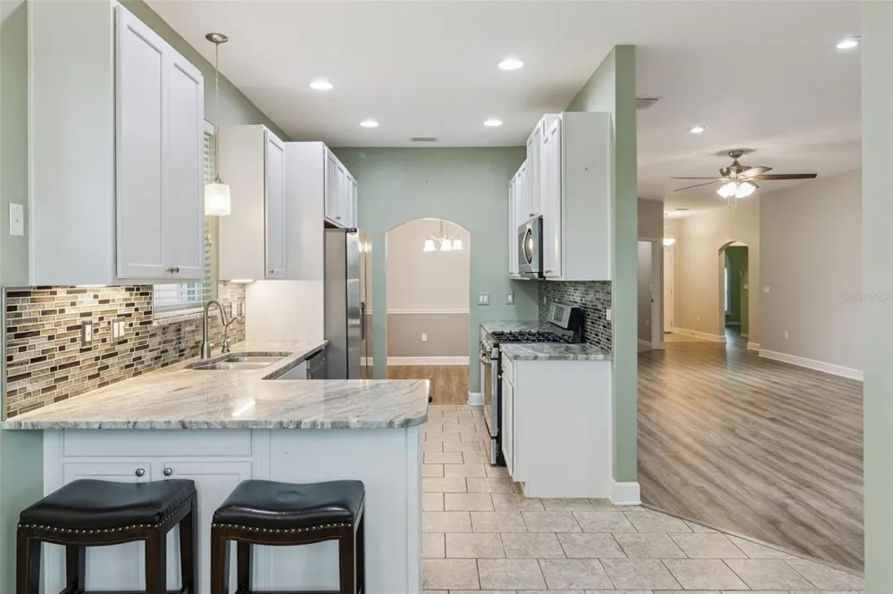 6276 SILVER LAKES DRIVE E Lakeland, FL 33810