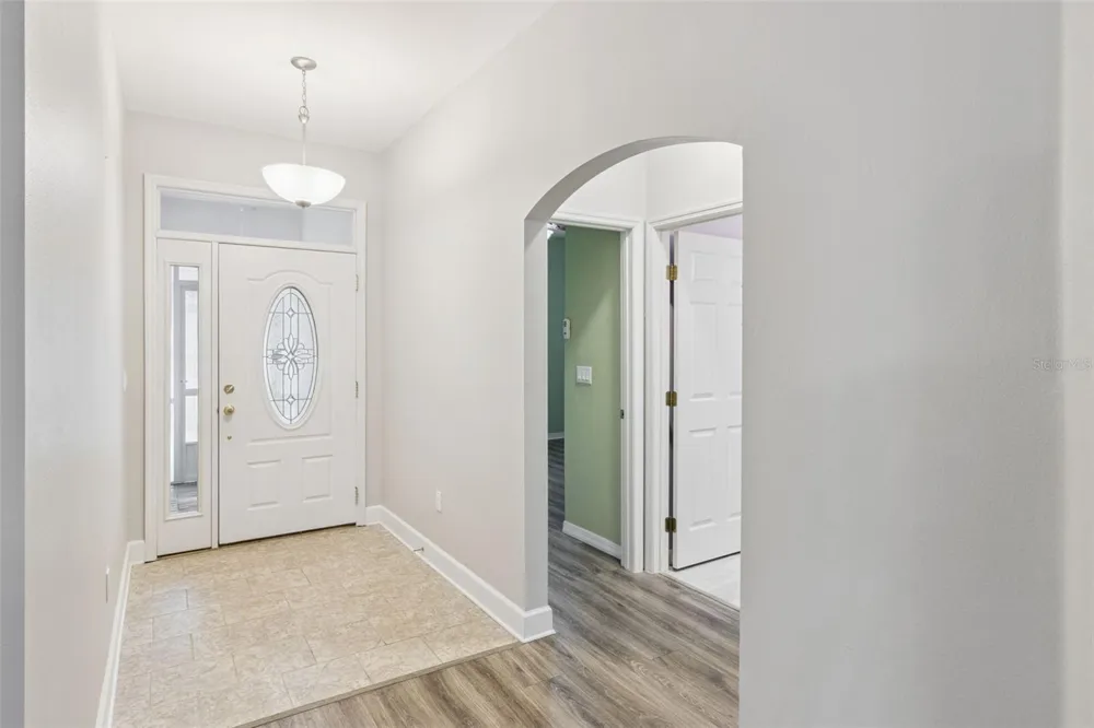 6276 SILVER LAKES DRIVE E Lakeland, FL 33810