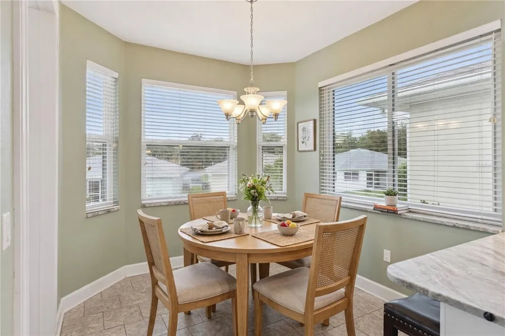6276 SILVER LAKES DRIVE E Lakeland, FL 33810