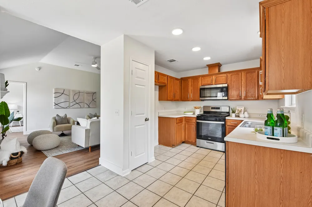 3608 DENEHOE Cove Austin, TX 78725