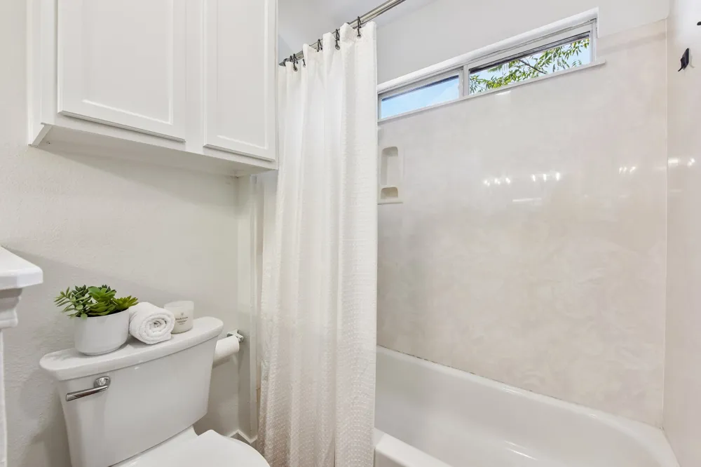 3608 DENEHOE Cove Austin, TX 78725