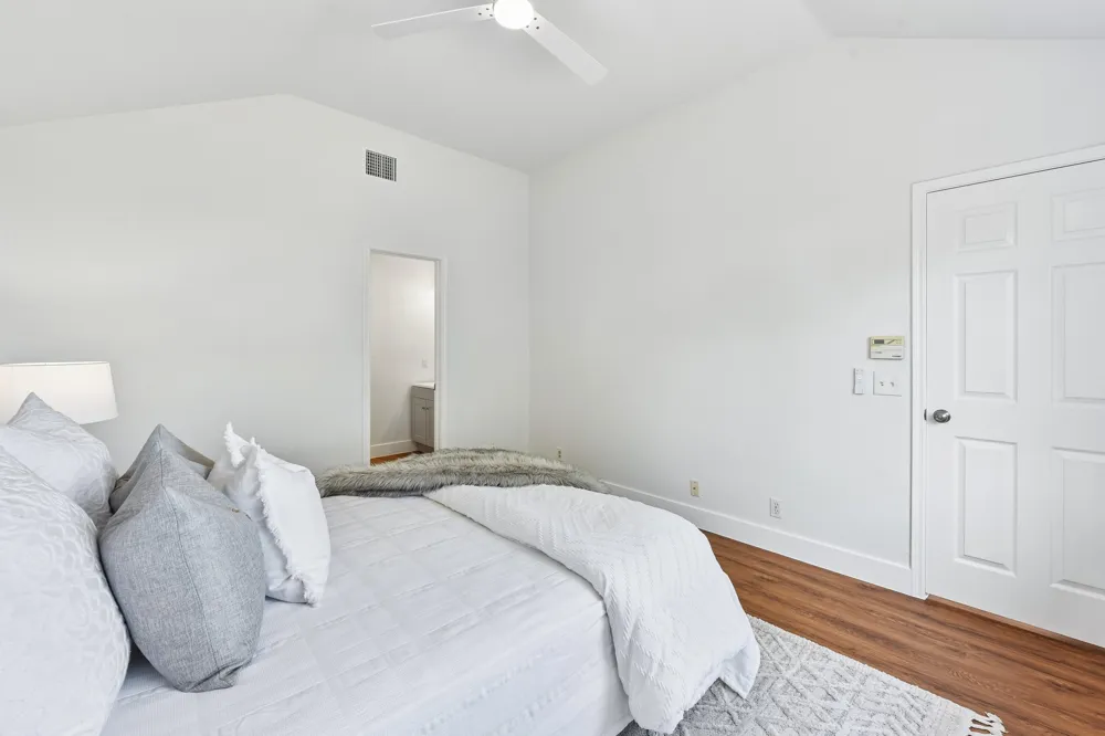 3608 DENEHOE Cove Austin, TX 78725