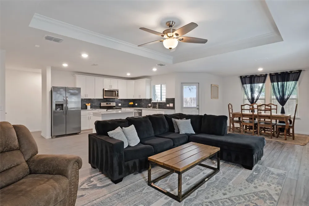 2213 Village Creek Lane Denton, TX 76208