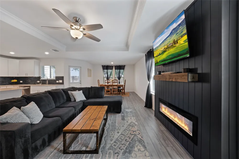 2213 Village Creek Lane Denton, TX 76208