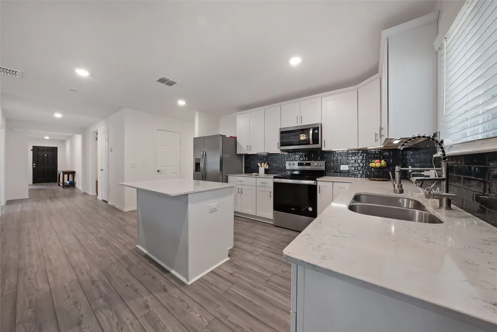 2213 Village Creek Lane Denton, TX 76208