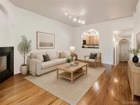 1489 Steele Street #114