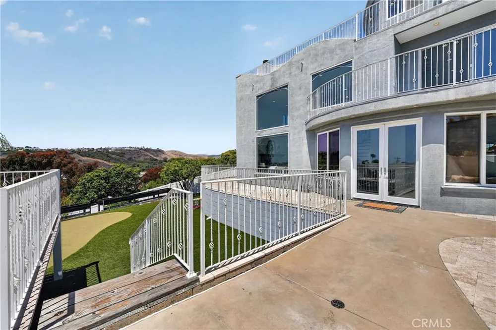 111 Revuelta Court San Clemente, CA 92672