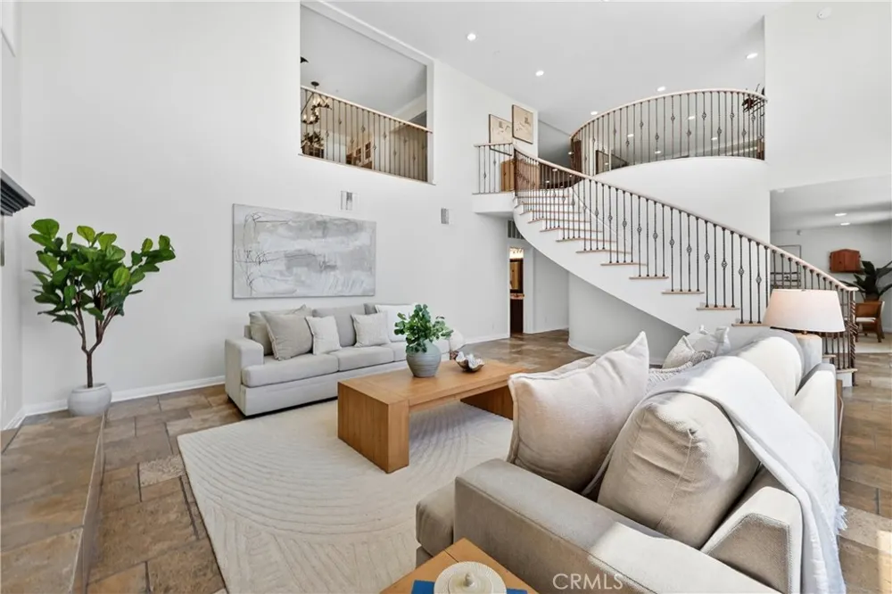 111 Revuelta Court San Clemente, CA 92672