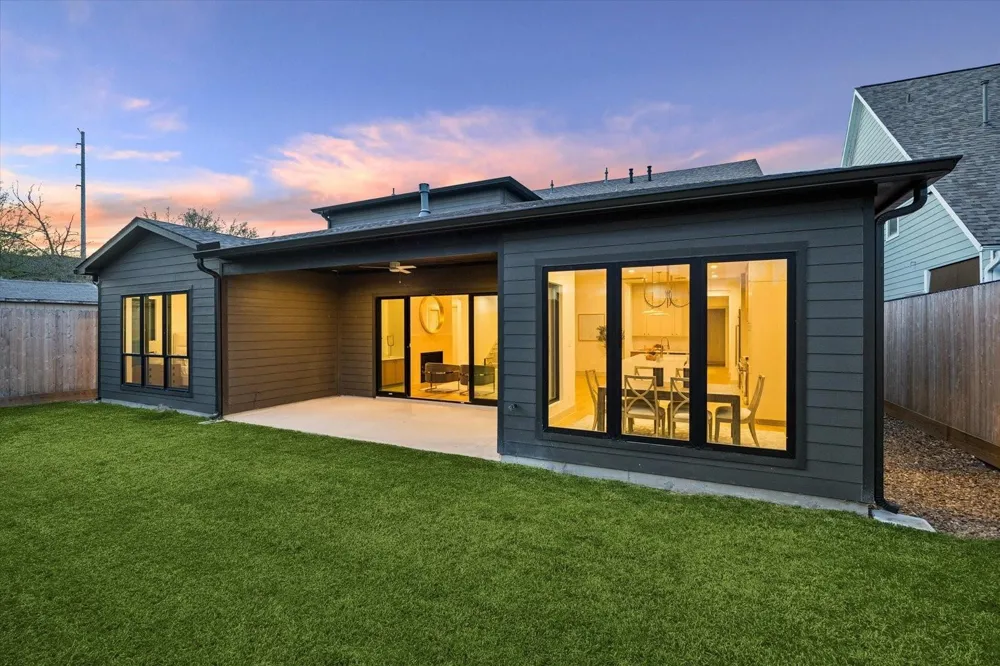 7302 Raton Street Houston, TX 77055