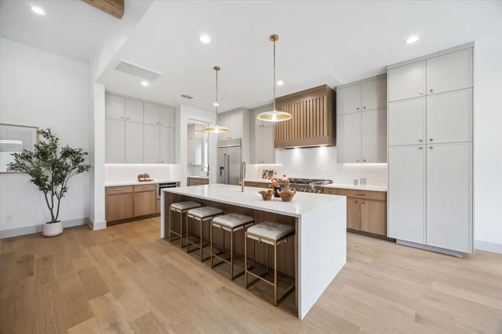 7302 Raton Street Houston, TX 77055