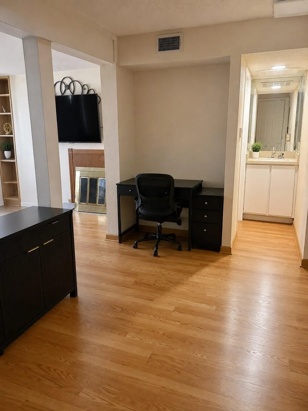 781 Country Place Drive #2032 Houston, TX 77079