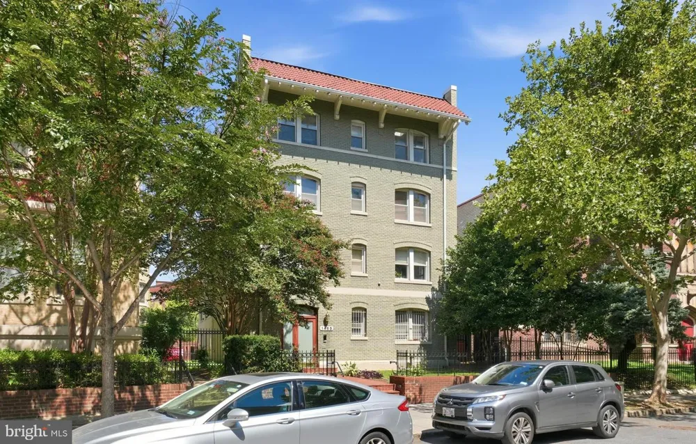 1465 COLUMBIA ROAD NW #203 Washington, DC 20009