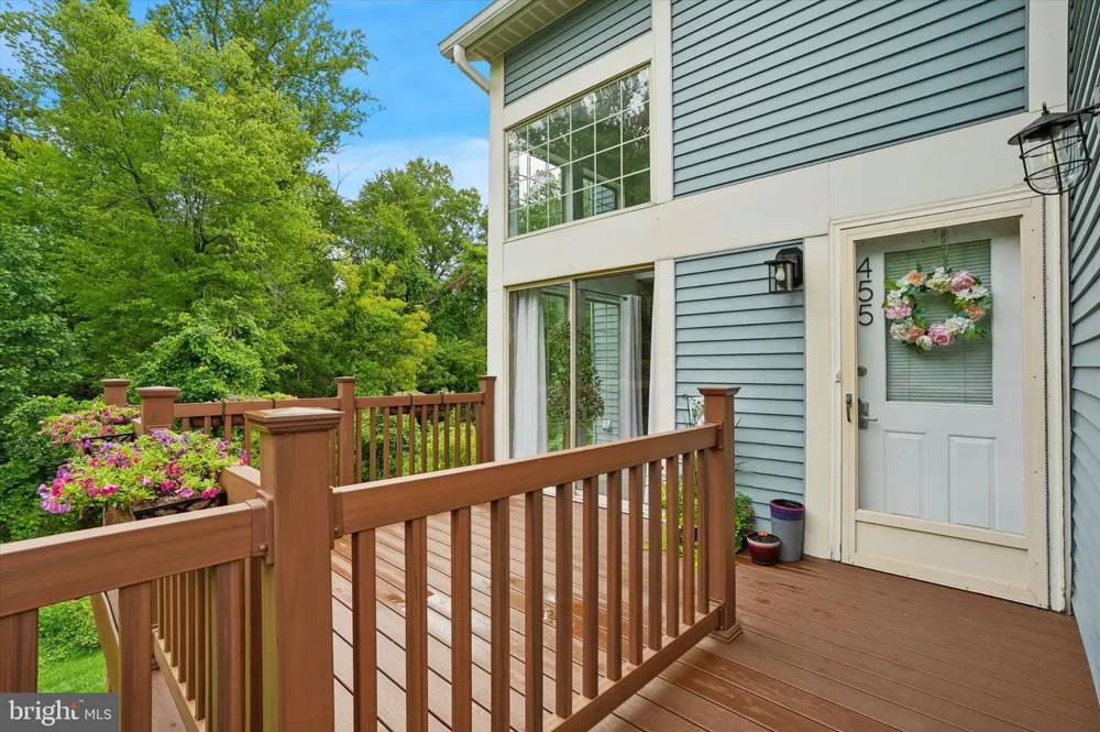 455 BROWN BRIAR CIRCLE Horsham, PA 19044