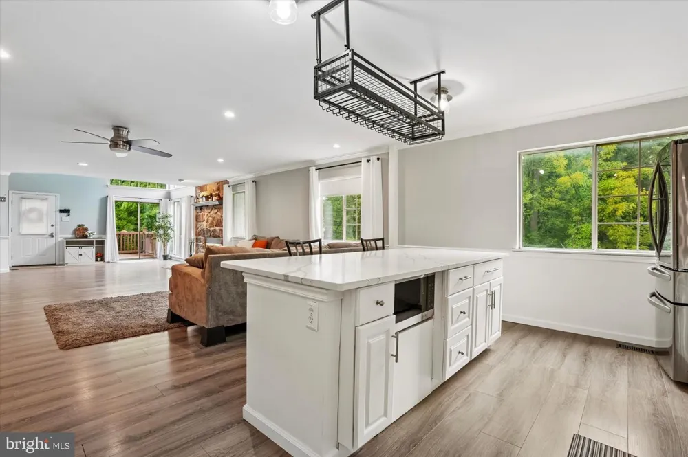 455 BROWN BRIAR CIRCLE Horsham, PA 19044