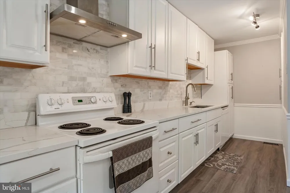 455 BROWN BRIAR CIRCLE Horsham, PA 19044