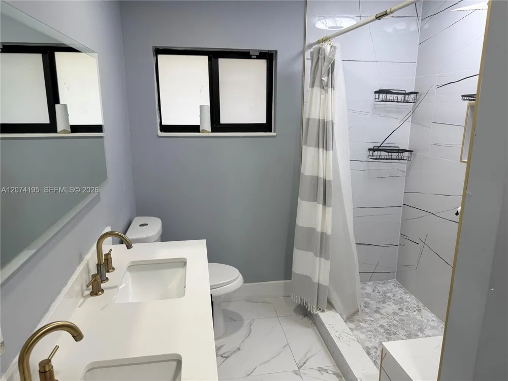 6710 SW 10th Ct North Lauderdale, FL 33068