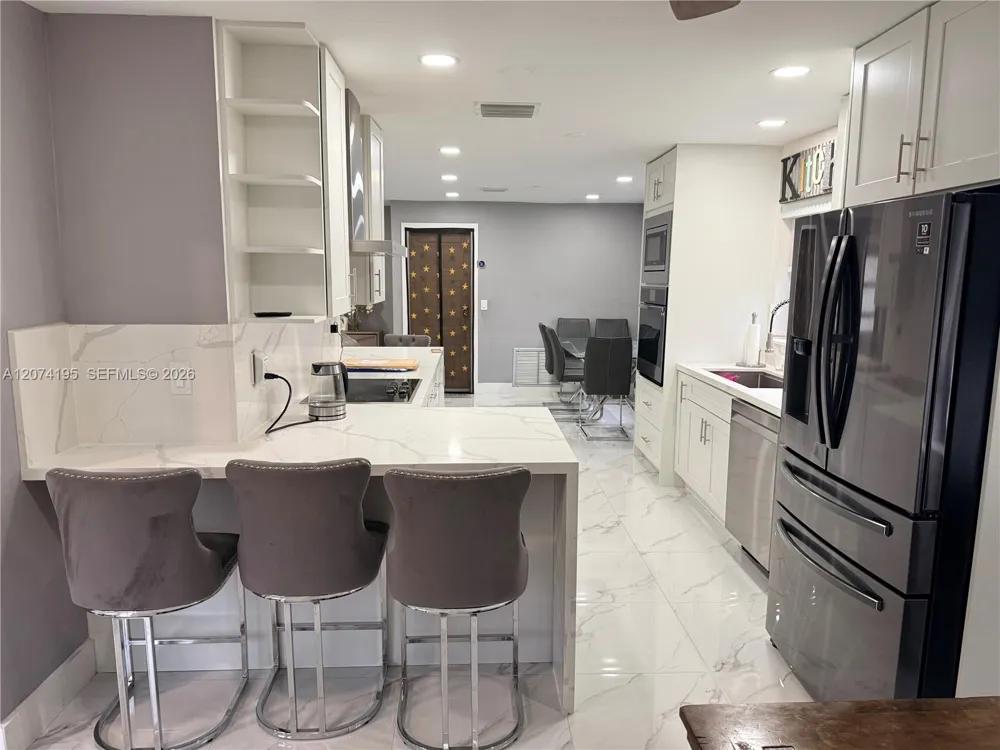 6710 SW 10th Ct North Lauderdale, FL 33068